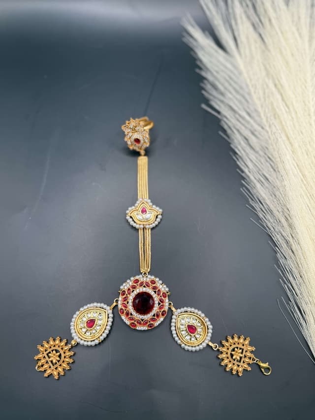 Handcrafted Haathfool - Najaakat hover