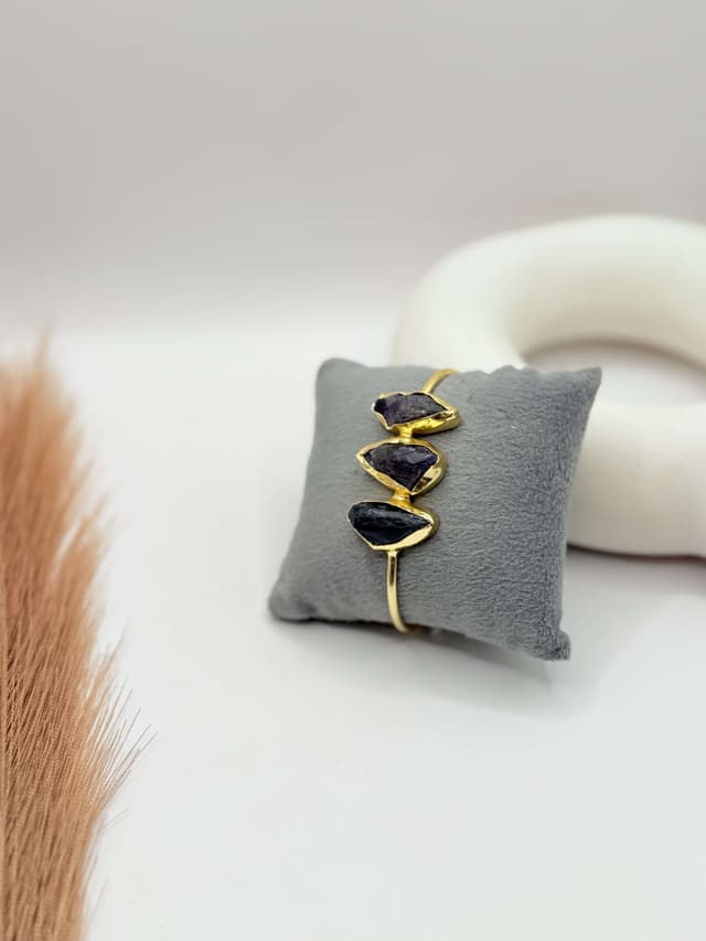 Natural Amethist Prosperity Bracelet hover