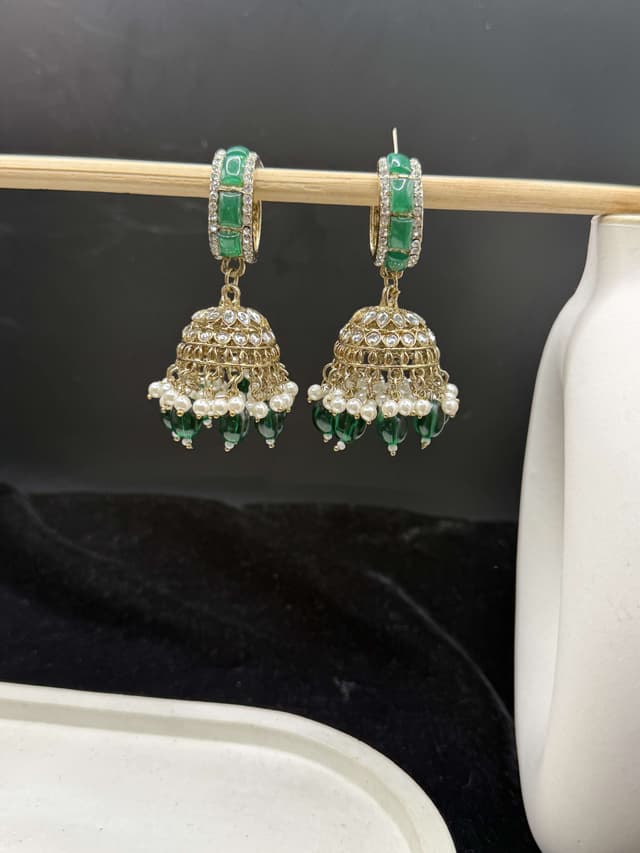 Emerald Green Kundan bali