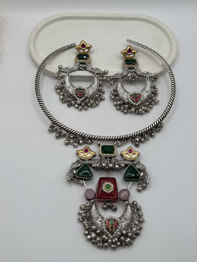 Royal Heritage Statement Set hover