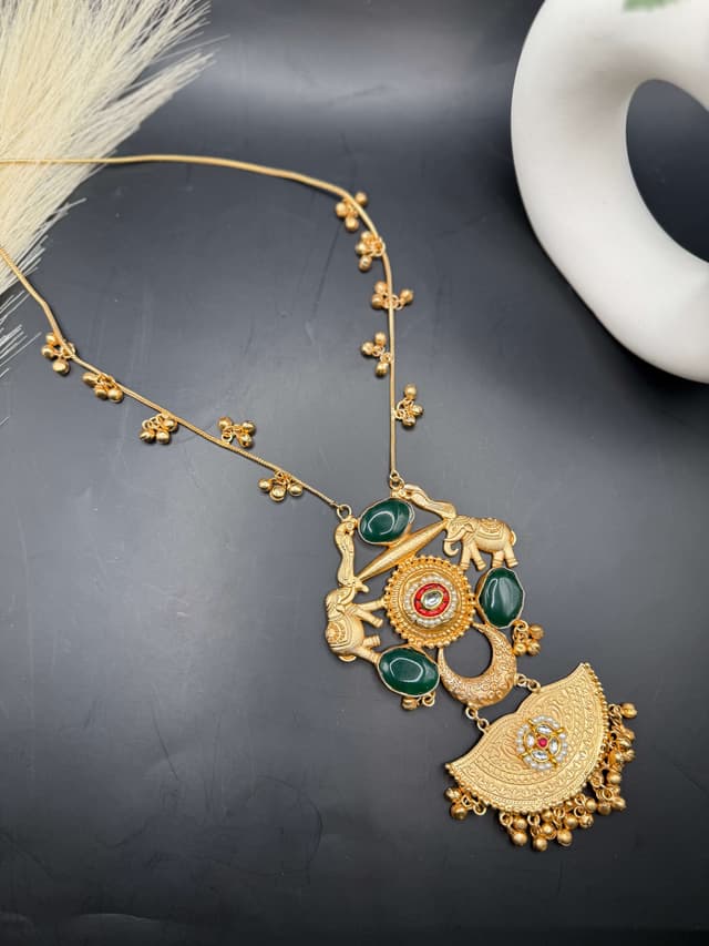 Madhuri Necklace