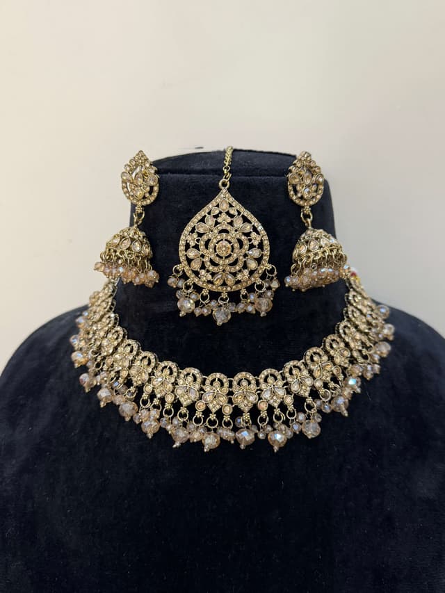 Mehendi Magic Necklace Set hover
