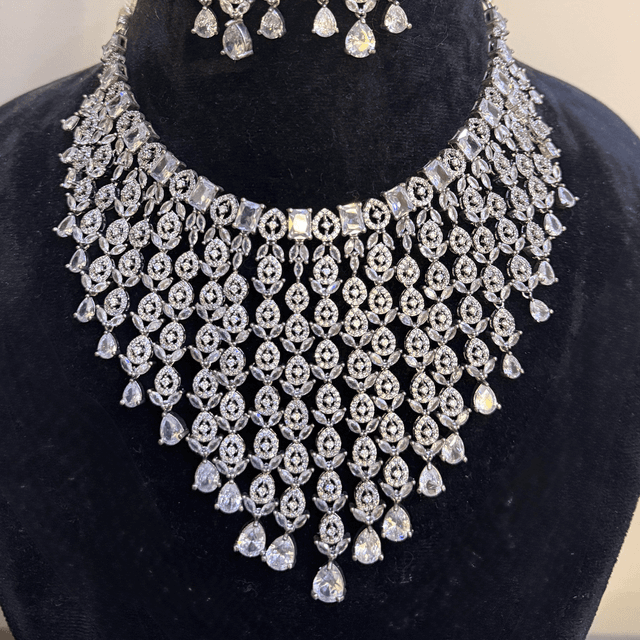 Diamond Droplet Grand Set hover