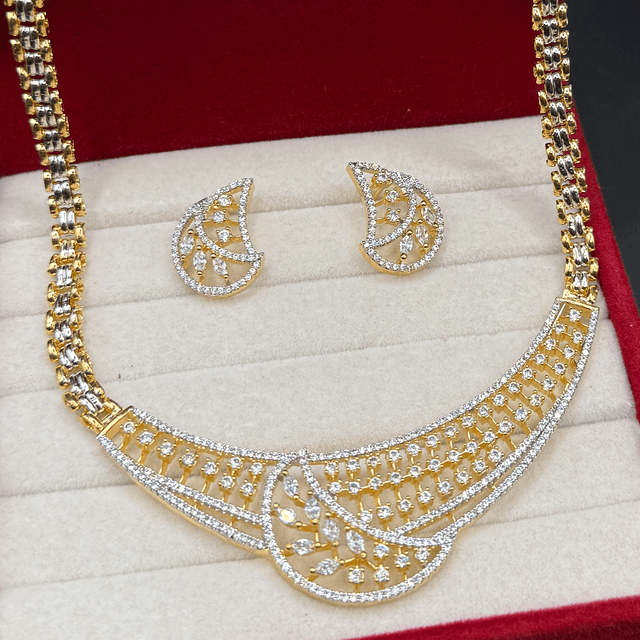 Paisley Diamond Neckpiece Set hover