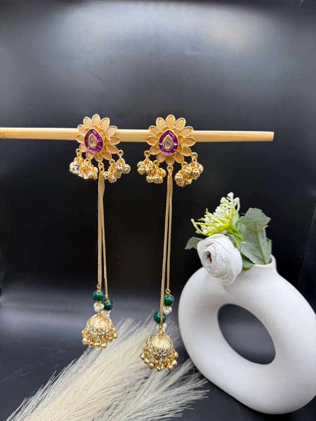 Statement earring hover