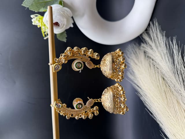 Statement earring hover